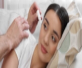 ما هي طريقة استعمال قطرة الأذن للشمع؟