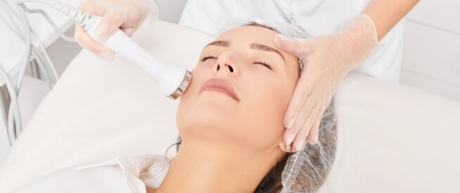 ما هي أبرز التقنيات المتطورة المعتمدة في عالم التجميل
