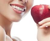 العناية بصحة الأسنان والتغذية