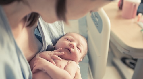 بالفيديو: طرق تحفيز الولادة