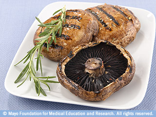 همبورجر فطريات البورتوبيلو