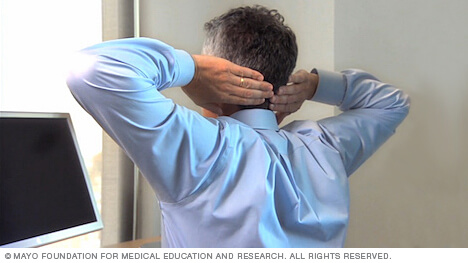 مَد وإطالة عضلات الصدر