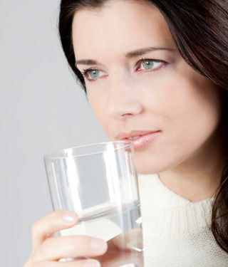 الإكثار من السوائل الإكثار من السوائل